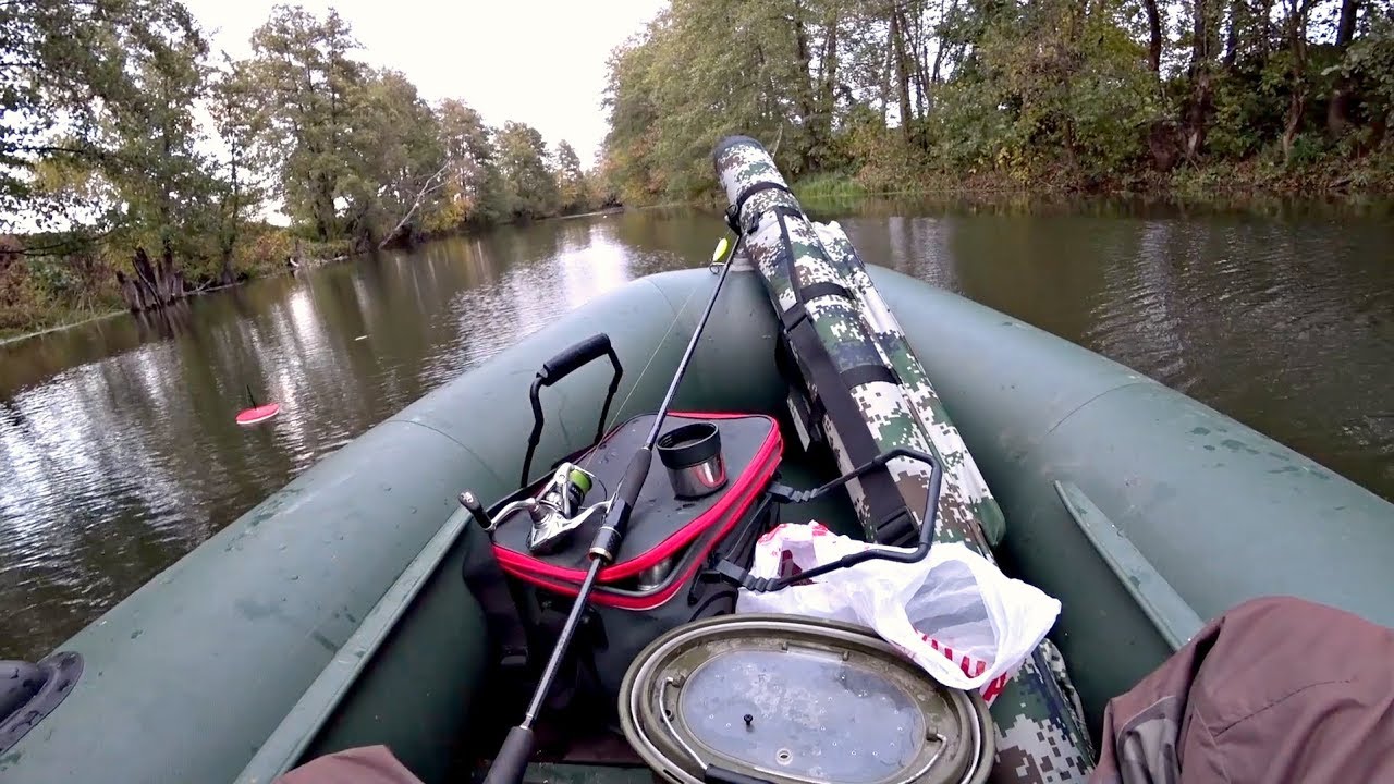Ловля Щуки на маленькой красивой речке. Рыбалка осенью на спиннинг и жерлицы ( кружки ).