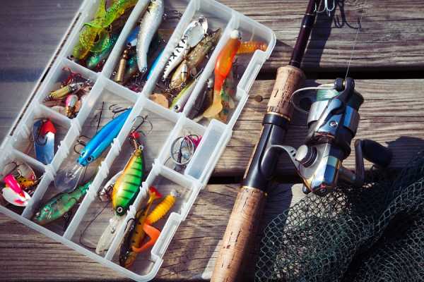Рыбацкие принадлежности: что взять с собой на рыбалку?